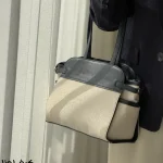 کیف مدل لونا جنس ترکیب چرم و پارچه بافت دار کد 1509