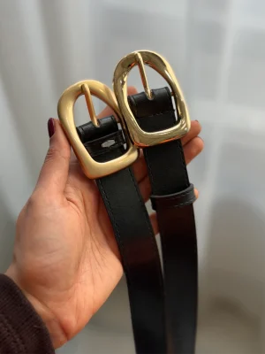 52353543